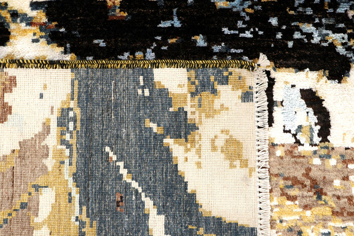 Multi Colored Abstract 4' 2 x 6' 3 - No. 65212 - ALRUG Rug Store