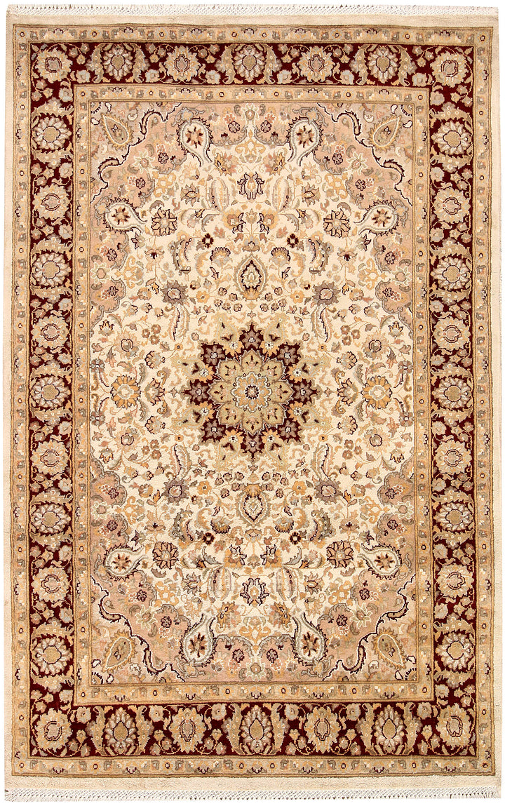 Cornsilk Isfahan 4' x 6' 4 - No. 65248