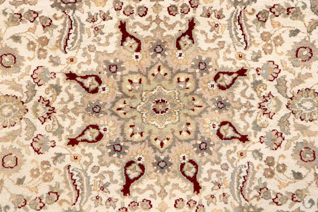 Ivory Isfahan 4'  1" x 5'  11" - No. QA97690