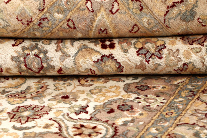 Ivory Isfahan 4'  1" x 5'  11" - No. QA97690