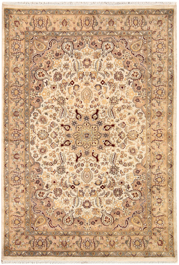 Ivory Isfahan 4' 1 x 5' 11 - No. 65249