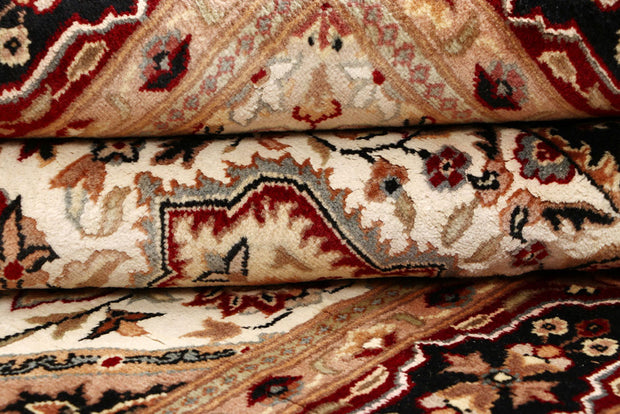 Ivory Isfahan 4' x 6' 3 - No. 65253
