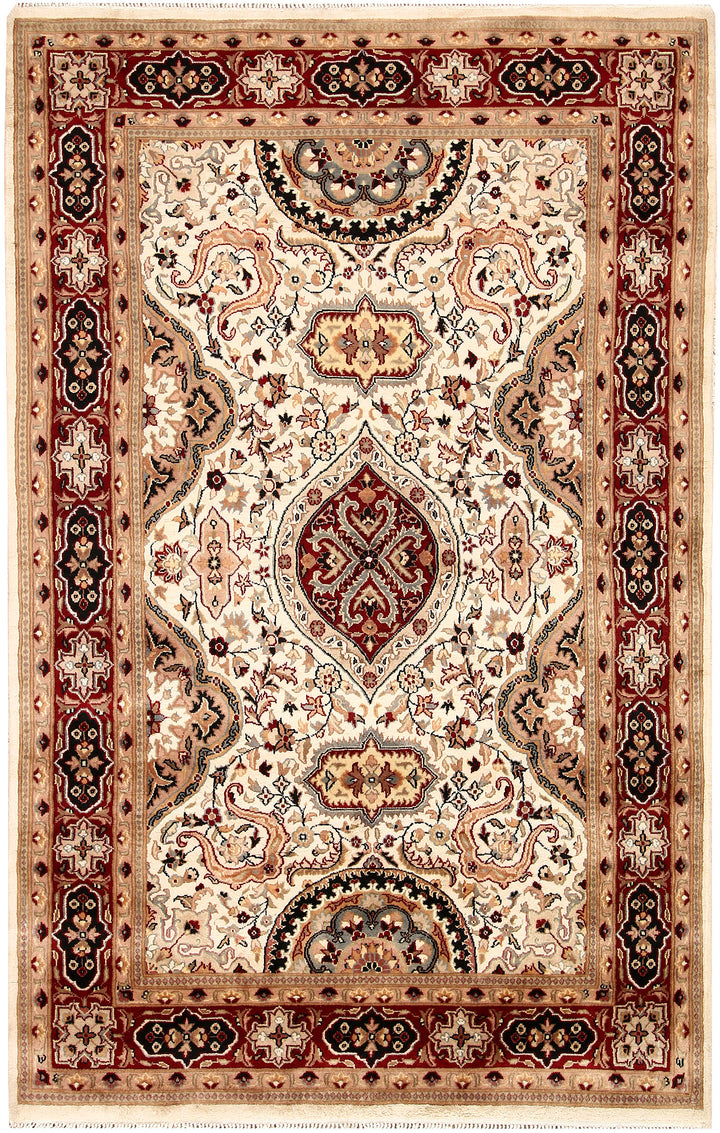 Ivory Isfahan 4' x 6' 3 - No. 65253