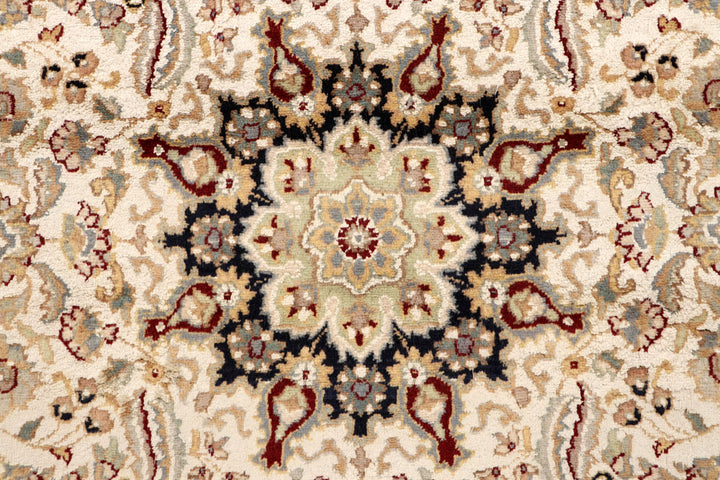Ivory Isfahan 4' x 6' 3 - No. 65254 - ALRUG Rug Store