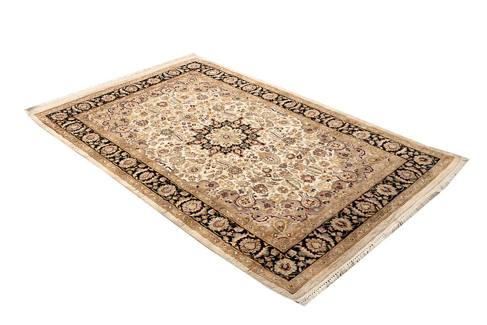 Ivory Isfahan 4' x 6' 3 - No. 65254 - ALRUG Rug Store