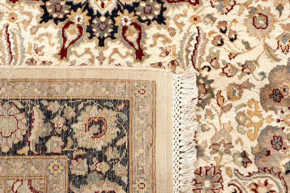 Ivory Isfahan 4' x 6' 3 - No. 65254 - ALRUG Rug Store