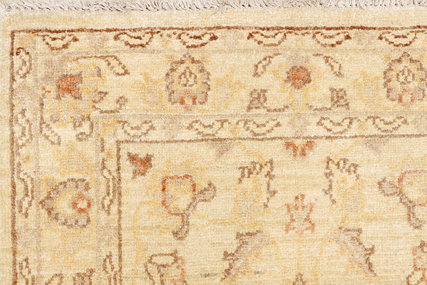 Bisque Oushak 2' 5 x 11' 7 - No. 65256 - ALRUG Rug Store