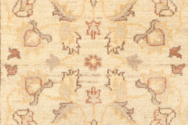 Bisque Oushak 2' 5 x 11' 7 - No. 65256 - ALRUG Rug Store