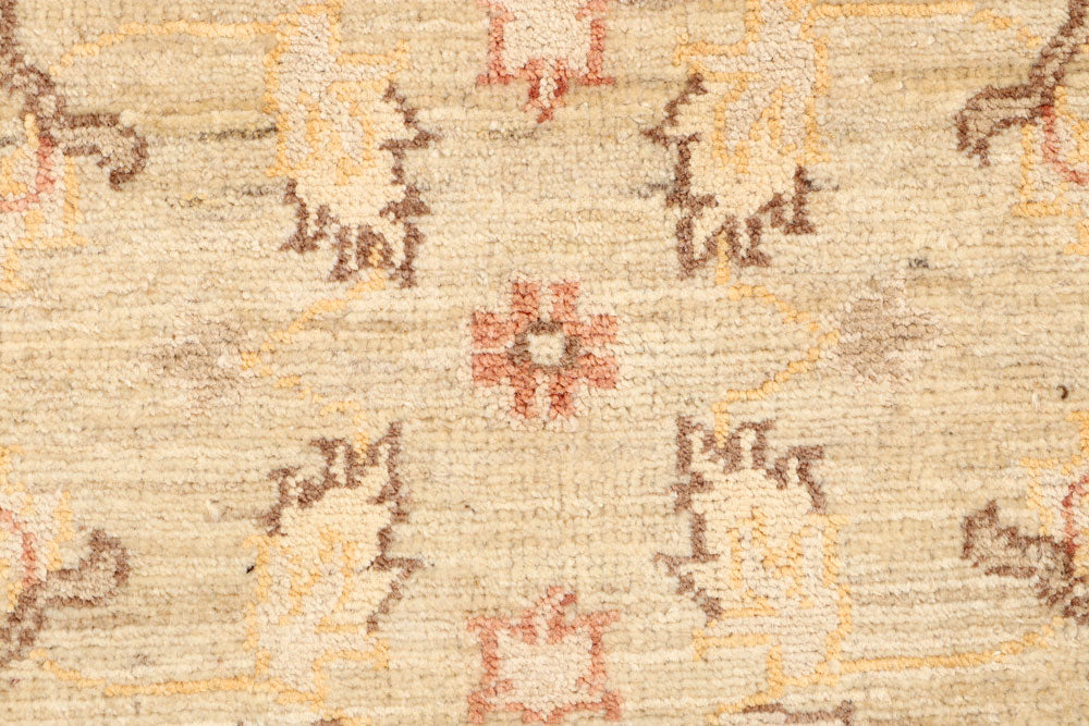 Bisque Oushak 2' 6 x 11' 5 - No. 65257 - ALRUG Rug Store