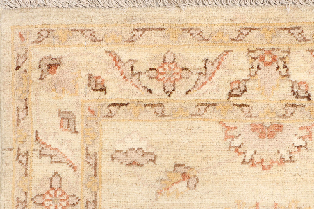 Bisque Oushak 2'  5" x 9'  4" - No. QA90733