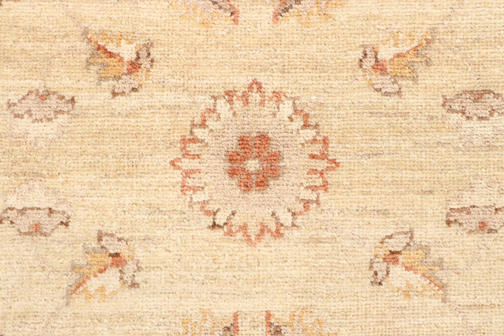 Bisque Oushak 2' 5 x 9' 4 - No. 65268 - ALRUG Rug Store