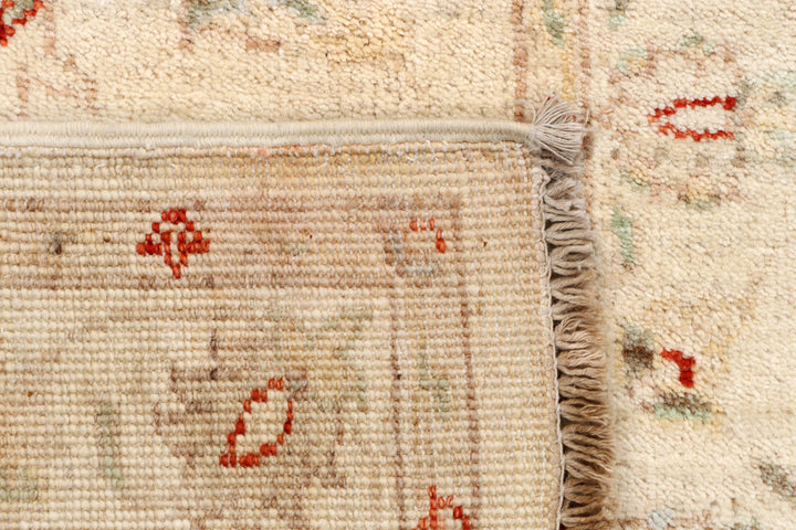 Bisque Oushak 2' 7 x 9' 9 - No. 65273 - ALRUG Rug Store