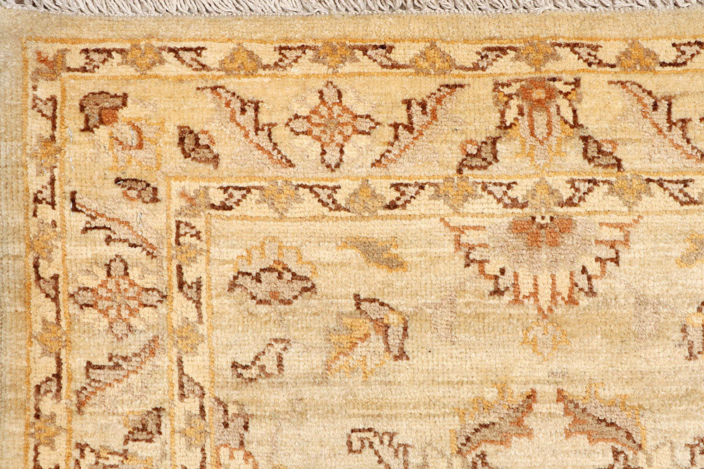 Navajo White Ziegler 2' 7 x 9' 11 - No. 65274 - ALRUG Rug Store
