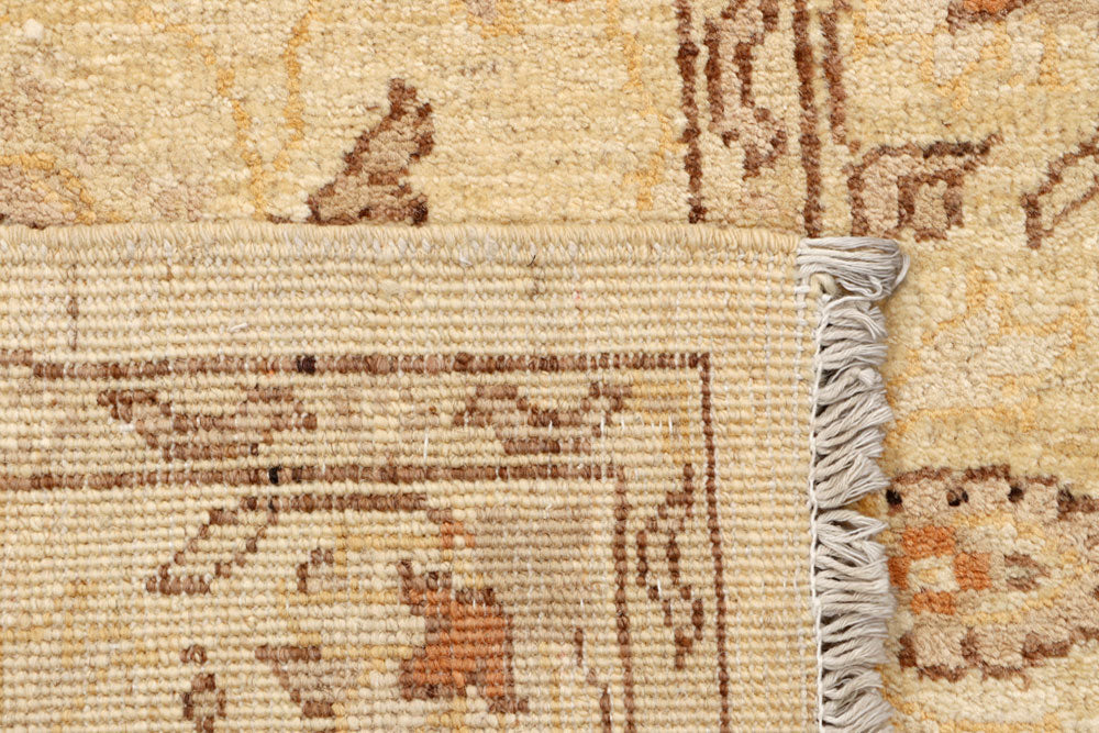 Bisque Ziegler 2' 6 x 11' 7 - No. 65277 - ALRUG Rug Store