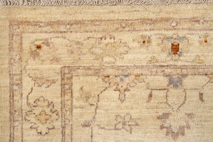 Bisque Ziegler 2' 9 x 9' 6 - No. 65278 - ALRUG Rug Store
