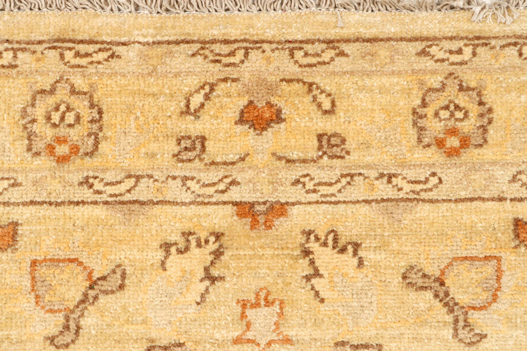 Wheat Ziegler 2'  7" x 11'  9" - No. QA62104