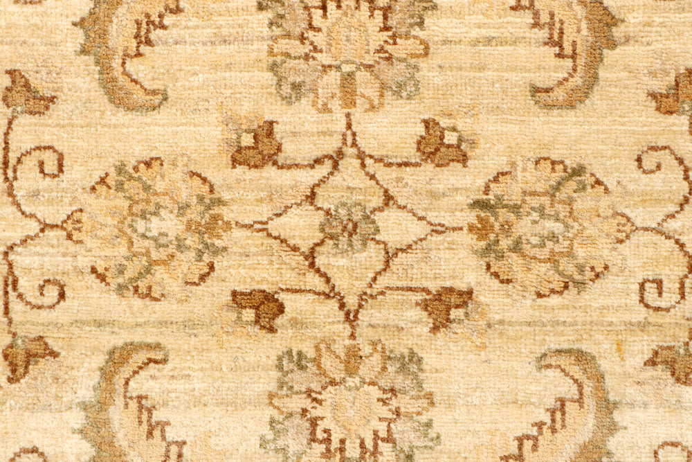 Navajo White Ziegler 2' 7 x 9' 7 - No. 65286 - ALRUG Rug Store