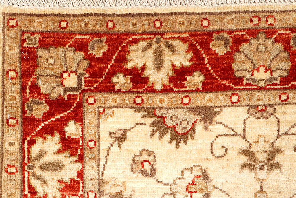 Blanched Almond Ziegler 2' 9 x 10' 3 - No. 65287 - ALRUG Rug Store
