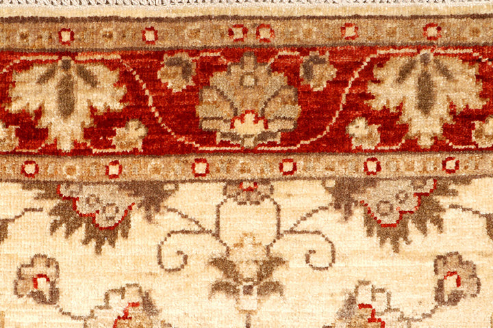 Blanched Almond Ziegler 2' 9 x 10' 3 - No. 65287 - ALRUG Rug Store