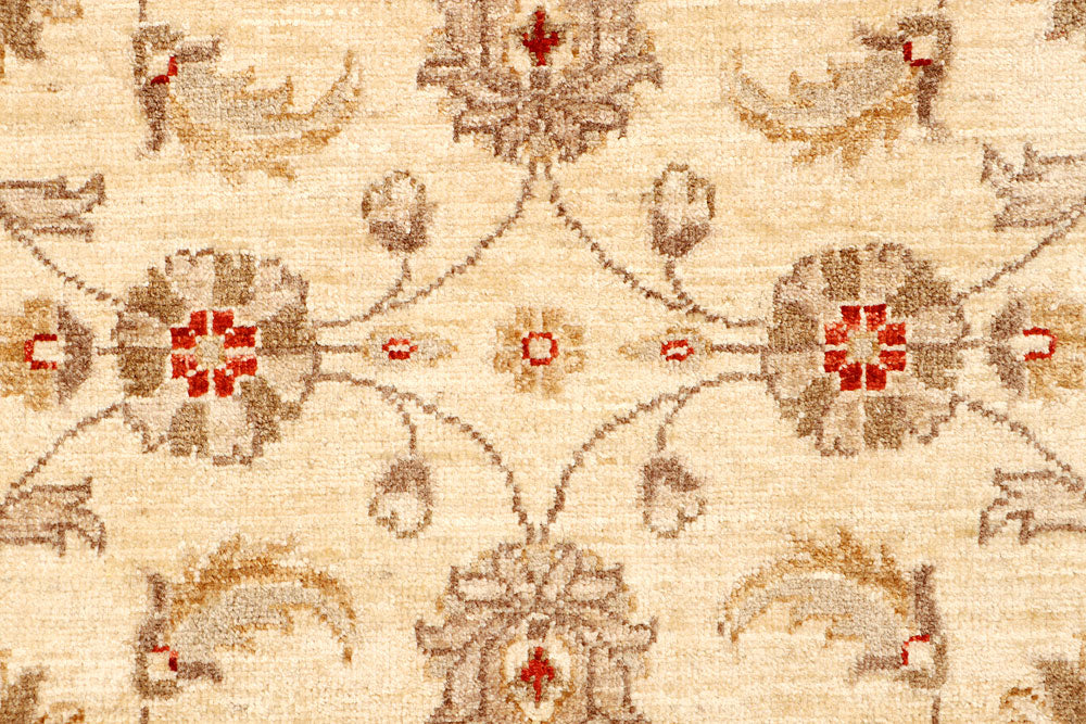 Blanched Almond Ziegler 2' 9 x 10' 3 - No. 65287 - ALRUG Rug Store