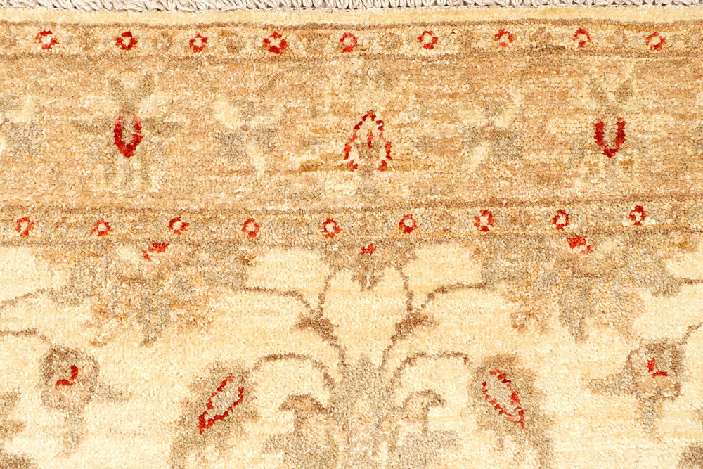 Bisque Ziegler 2' 8 x 9' 11 - No. 65288 - ALRUG Rug Store