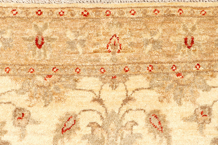 Bisque Ziegler 2' 8 x 9' 11 - No. 65288 - ALRUG Rug Store