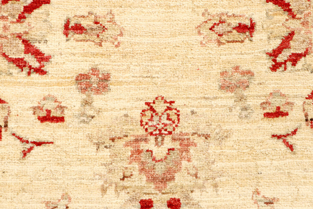 Blanched Almond Ziegler 2' 7 x 9' 7 - No. 65289 - ALRUG Rug Store