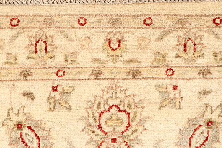 Blanched Almond Ziegler 2' 8 x 10' 8 - No. 65298 - ALRUG Rug Store