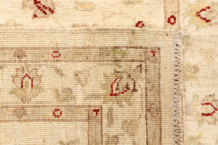 Blanched Almond Ziegler 2' 8 x 10' 8 - No. 65298 - ALRUG Rug Store