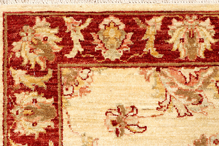 Blanched Almond Ziegler 2' 9 x 10' 5 - No. 65304 - ALRUG Rug Store