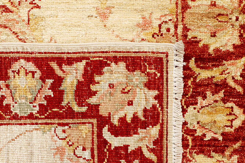 Blanched Almond Ziegler 2' 9 x 10' 5 - No. 65304 - ALRUG Rug Store