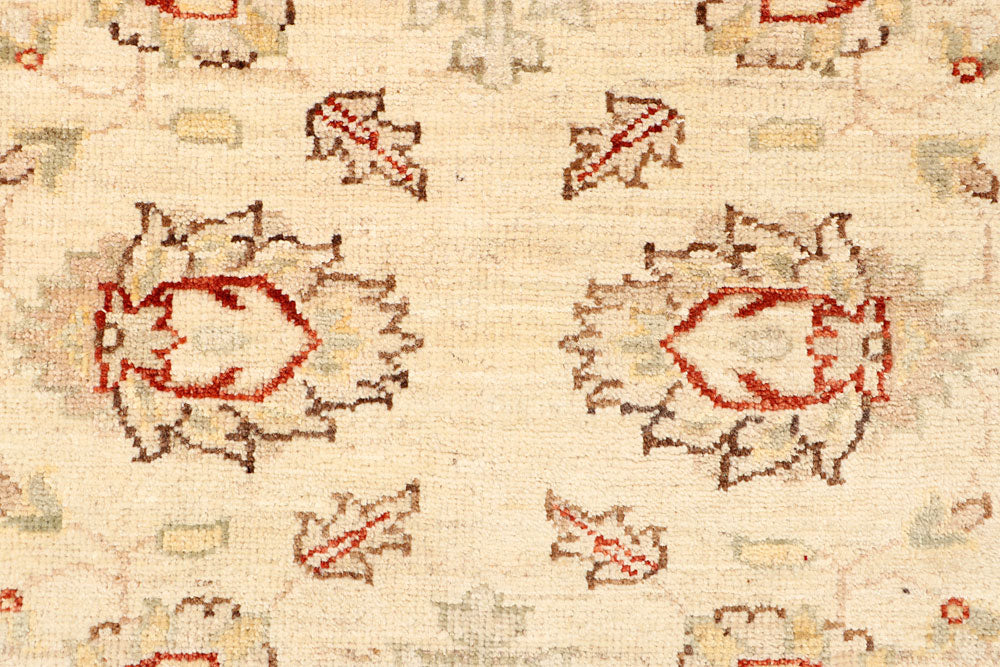 Blanched Almond Ziegler 2' 9 x 9' 9 - No. 65306 - ALRUG Rug Store