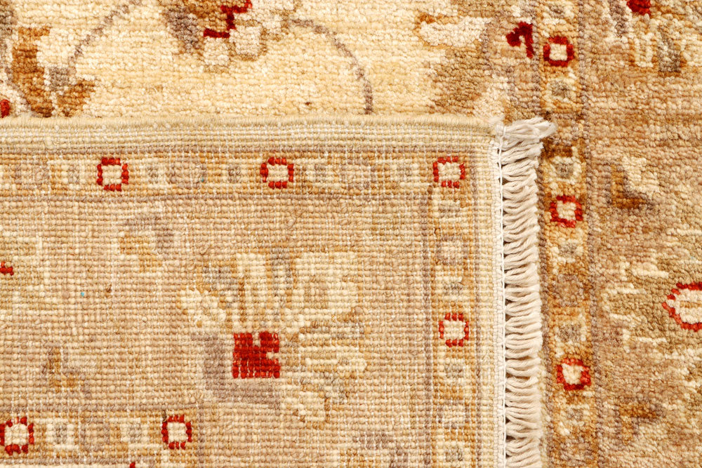 Blanched Almond Ziegler 2' 7 x 9' 9 - No. 65309 - ALRUG Rug Store