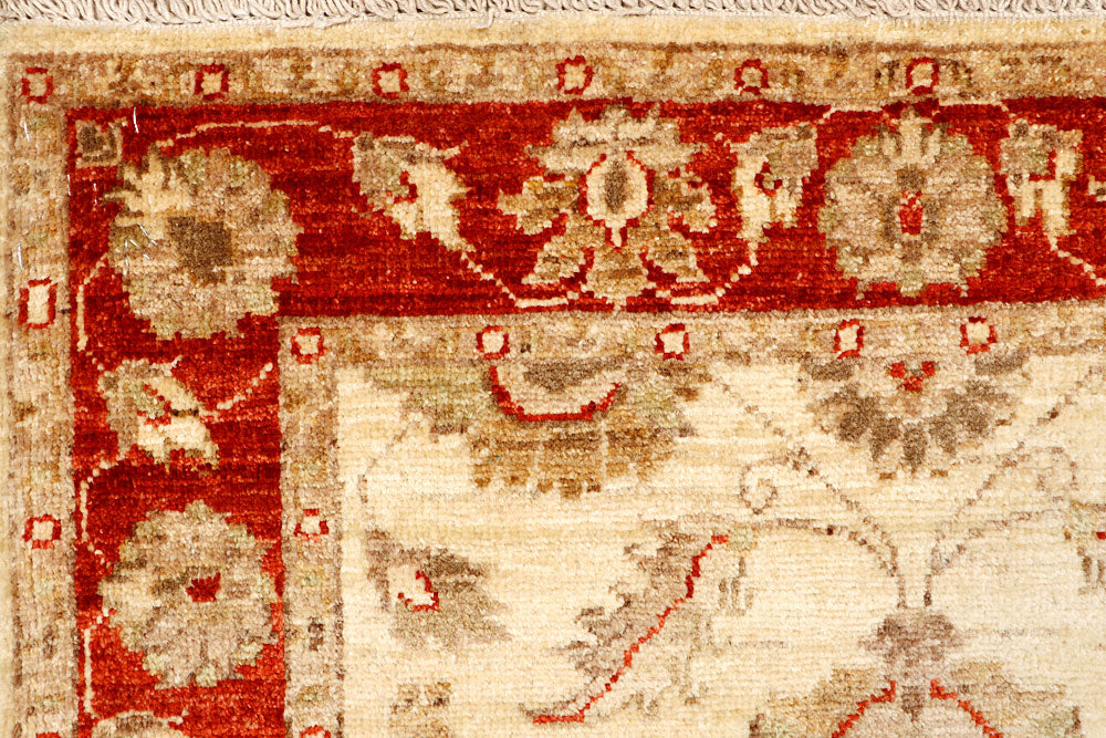 Blanched Almond Ziegler 2' 9 x 9' 7 - No. 65313 - ALRUG Rug Store