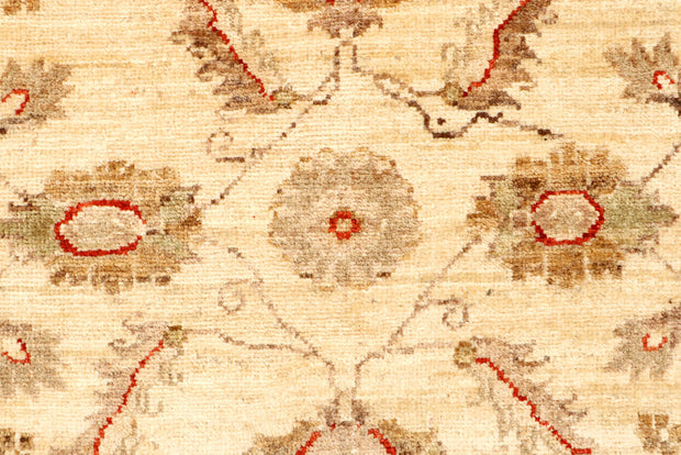 Blanched Almond Ziegler 2' 9 x 9' 7 - No. 65313 - ALRUG Rug Store