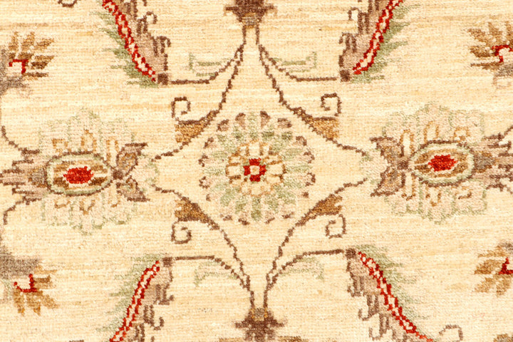 Blanched Almond Ziegler 2' 7 x 9' 5 - No. 65316 - ALRUG Rug Store
