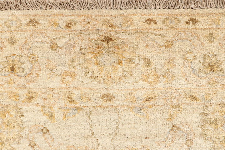 Blanched Almond Ziegler 2' 9 x 8' 4 - No. 65318 - ALRUG Rug Store