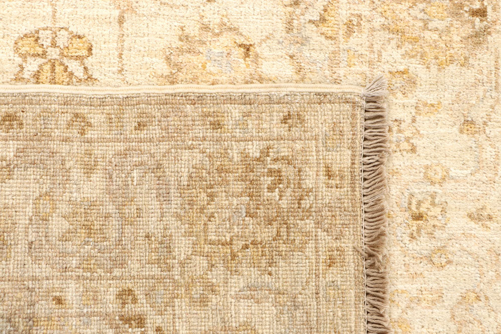 Blanched Almond Ziegler 2' 9 x 8' 4 - No. 65318 - ALRUG Rug Store