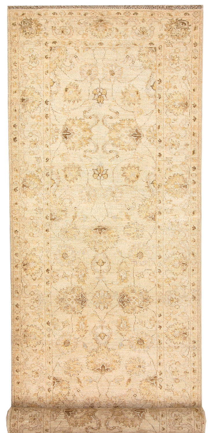 Blanched Almond Ziegler 2' 9 x 8' 4 - No. 65318 - ALRUG Rug Store