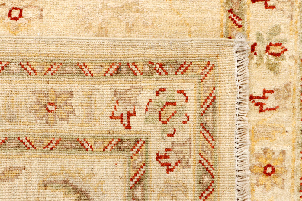 Blanched Almond Ziegler 2' 9 x 8' 1 - No. 65320 - ALRUG Rug Store