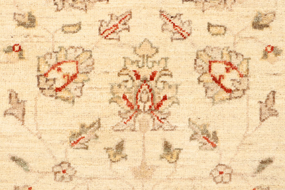 Bisque Ziegler 2' 7 x 9' 8 - No. 65324 - ALRUG Rug Store