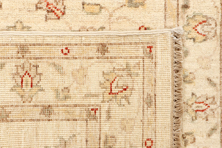 Bisque Ziegler 2' 7 x 9' 8 - No. 65324 - ALRUG Rug Store