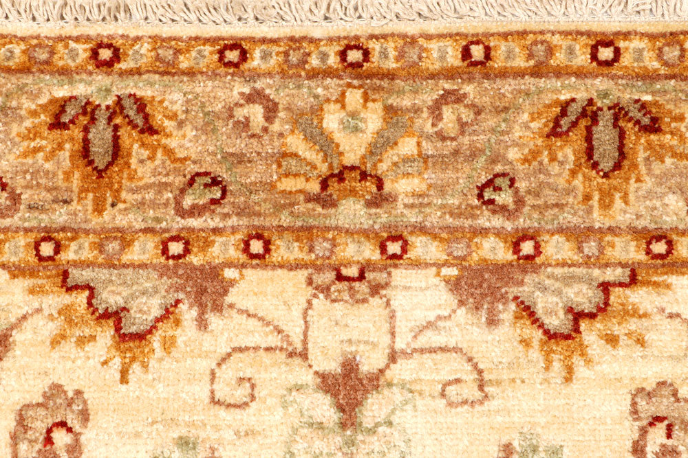 Bisque Ziegler 2' 9 x 9' 7 - No. 65330 - ALRUG Rug Store