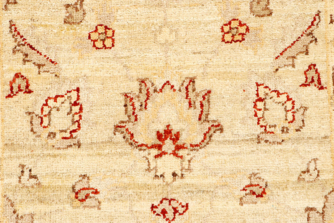 Navajo White Ziegler 2'  6" x 9'  5" - No. QA55498