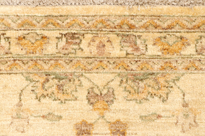 Blanched Almond Ziegler 2' 6 x 9' 7 - No. 65337 - ALRUG Rug Store