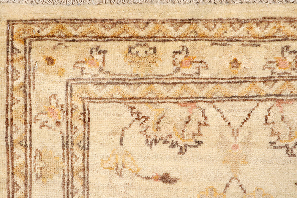 Navajo White Ziegler 2' 6 x 9' 10 - No. 65338 - ALRUG Rug Store