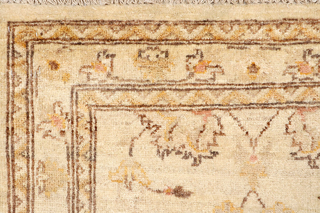 Navajo White Ziegler 2'  6" x 9'  10" - No. QA12552