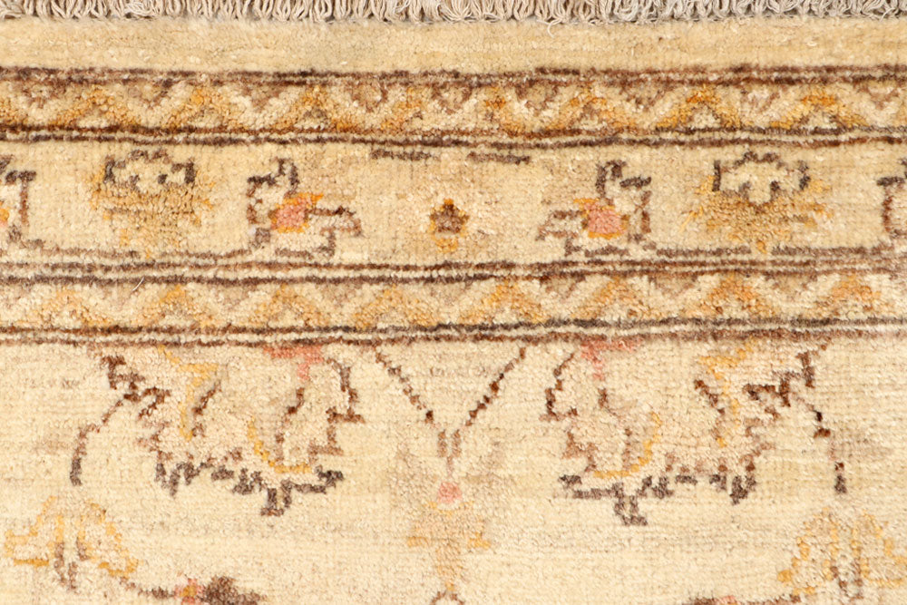 Navajo White Ziegler 2' 6 x 9' 10 - No. 65338 - ALRUG Rug Store