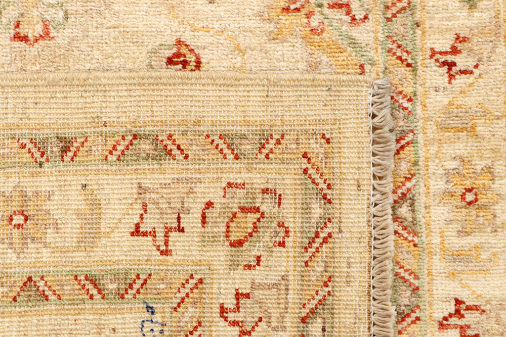 Navajo White Ziegler 2' 9 x 9' 9 - No. 65339 - ALRUG Rug Store