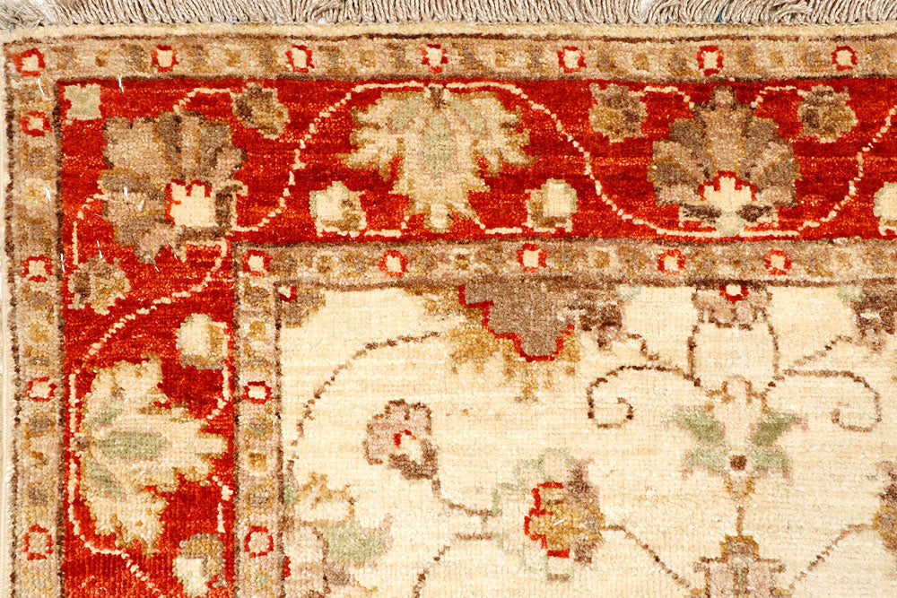 Cornsilk Ziegler 2' 7 x 10' 4 - No. 65348 - ALRUG Rug Store